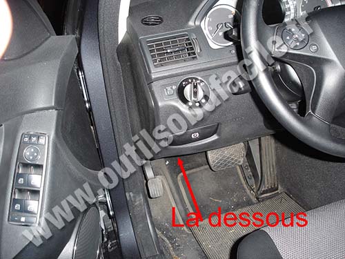 Mercedes C200 dashboard