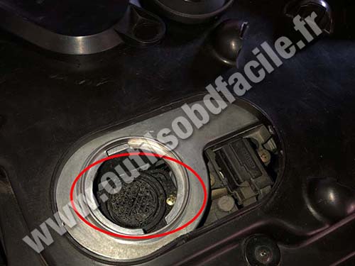 Mercedes SL - Diagnostic connector