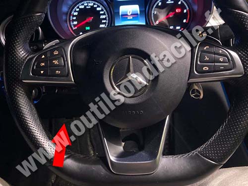 Mercedes C Class - Pedals