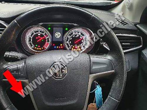 MG GS - Dashboard