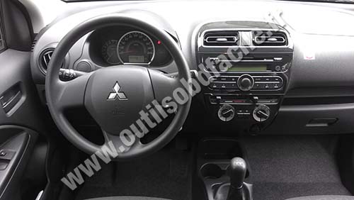 Mitsubishi Space Star Dashboard