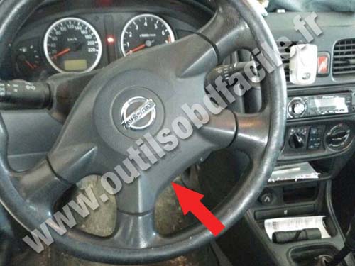 Nissan Almera dashboard