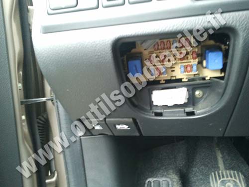 Nissan Note OBD Connector