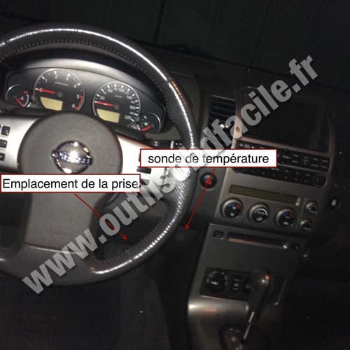 Nissan Pathfinder R51 dashboard