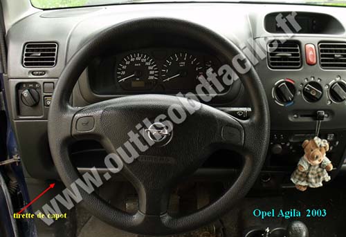 Dashboard Opel Agila