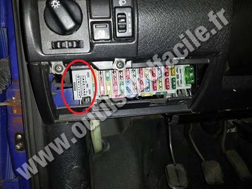 Opel Corsa OBD2 port