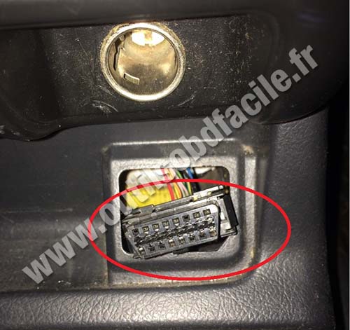 Opel Frontera OBD2 port