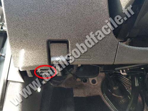 Opel Insignia - OBD port