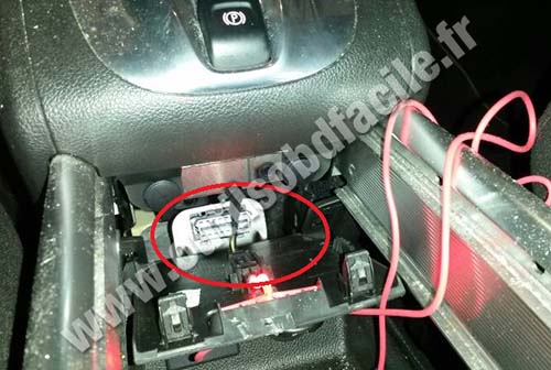 Opel Meriva OBD2 port