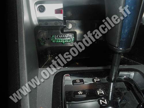 Peugeot 307 phase 2 OBD plug