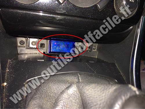 Peugeot 308 - OBD socket