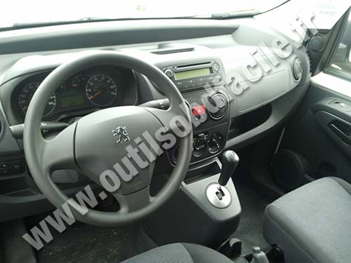 Peugeot Bipper Dashboard