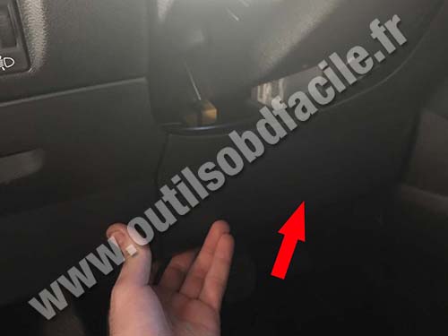 Peugeot Partner - Plastic cover