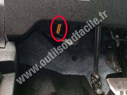 Renault Austral - OBD port