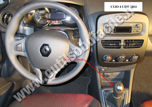 Renault Clio 4 dashboard