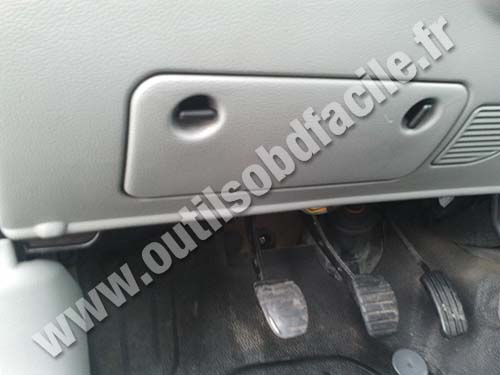 Renault Kangoo fuse cover