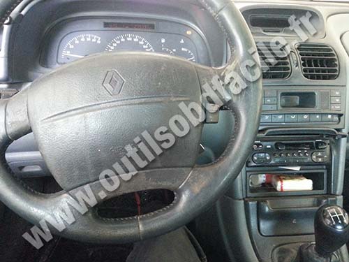 Renault Laguna 1 Phase 2 dashboard