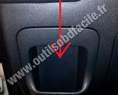 Renault Master 3 storage compartment