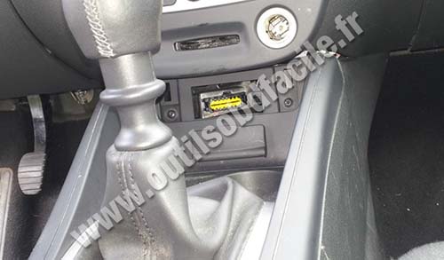 Renault Scenic 3 OBD Plug