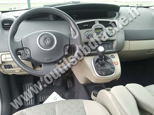 Renault Megane Scenic 2 dashboard