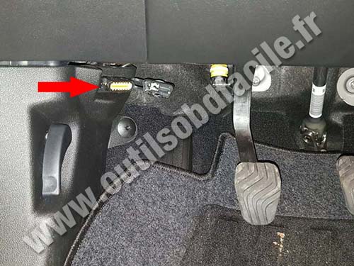 Renault Scenic Hood Lever