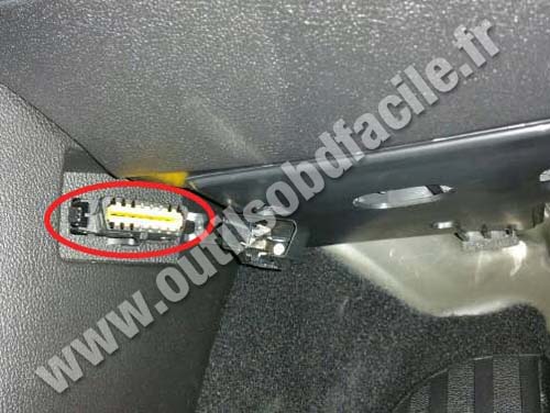 Renault Talisman - OBD Plug