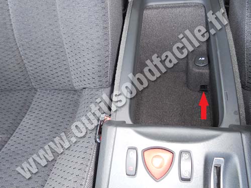 Renault Vel Satis central stowage pockets