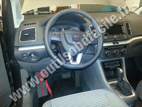 Seat Alhambra dashboard