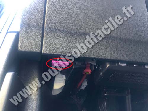 Seat Ateca - OBD socket