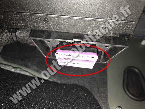 Skoda Citigo - OBD II port