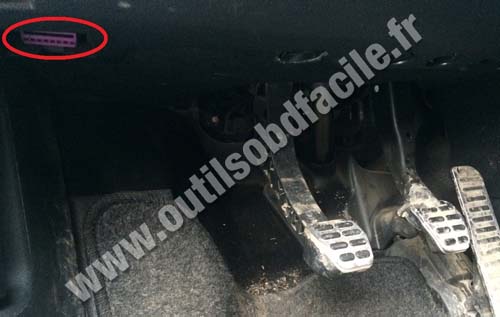 Skoda Octavia OBD socket