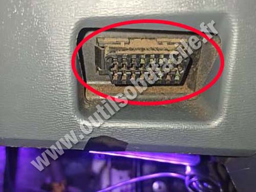 Suzuki Celerio - OBD port