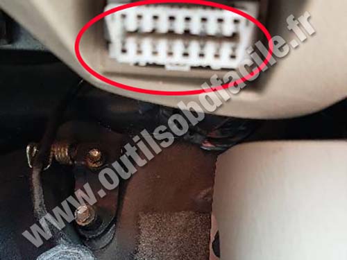 Toyota Camry XV20 - OBD socket