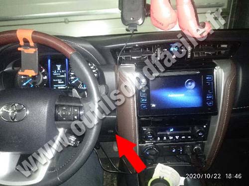 Toyota Fortuner - Dashboard