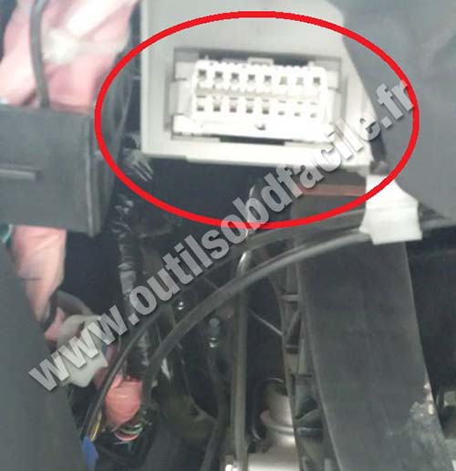 Toyota Land Cruiser OBD2 socket