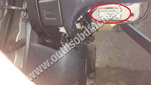 Toyota RAV4 OBD socket