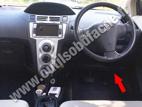 Toyota Vitz - Dashboard