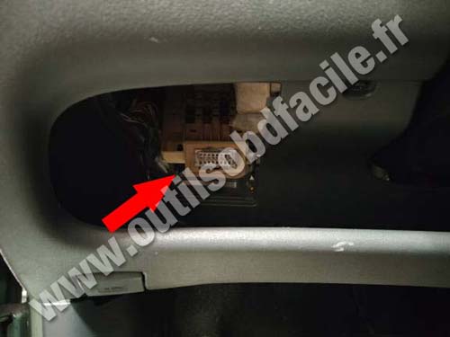 Toyota Yaris - Storage compartment