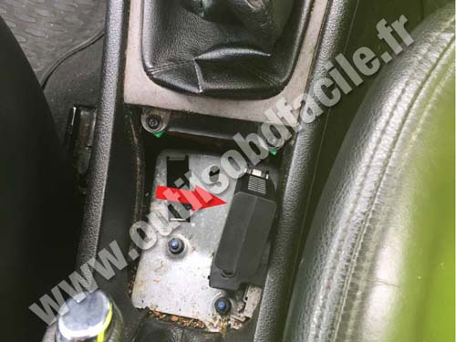 Vauxhall Astra G - OBD Connector