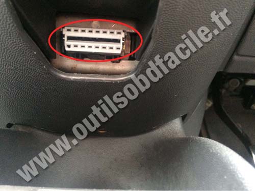 Vauxhall Corsa C - OBD connector