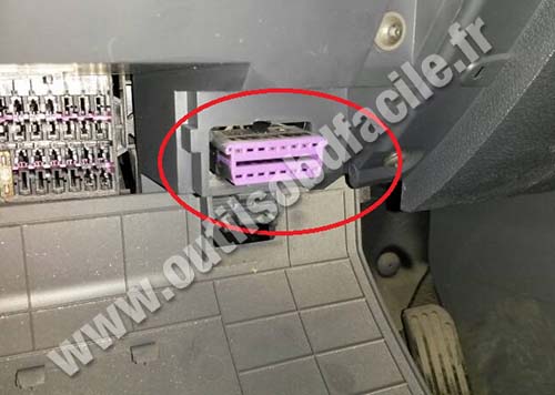 Volkswagen Caddy OBD2 socket