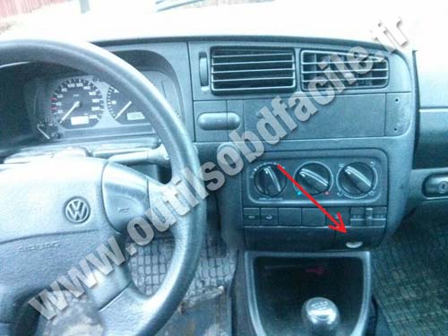 Volkswagen Golf 3 dashboard