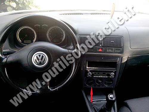 Volkswagen Golf IV dashboard