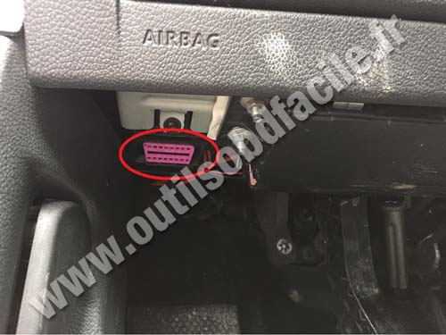 Vokswagen Golf VI OBD2 socket