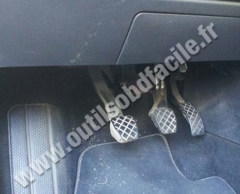 Volkswagen Polo V pedals