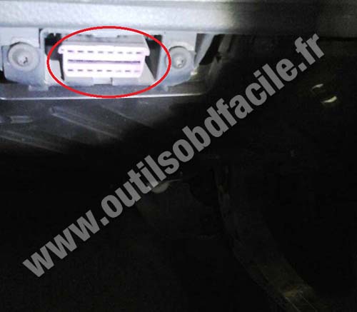 Volkswagen Polo OBD port