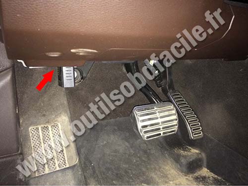 Volkswagen Touareg - Pedals