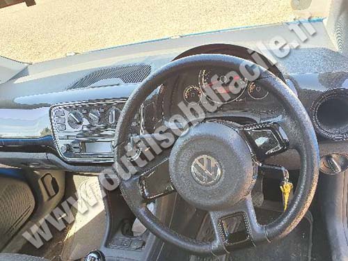 Volkswagen Up - Dashboard