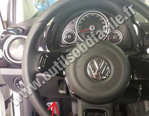 Volkswagen Up steering wheel