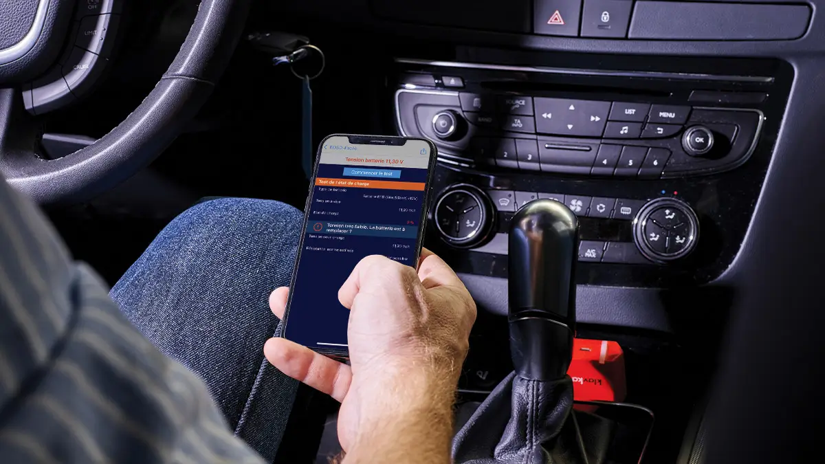 Wie testet man die Autobatterie?